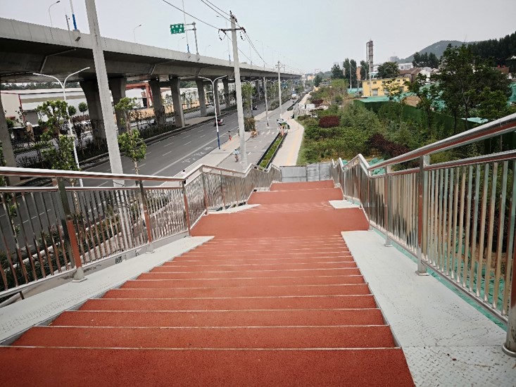 �����й�ҵ��·����·������������BG����